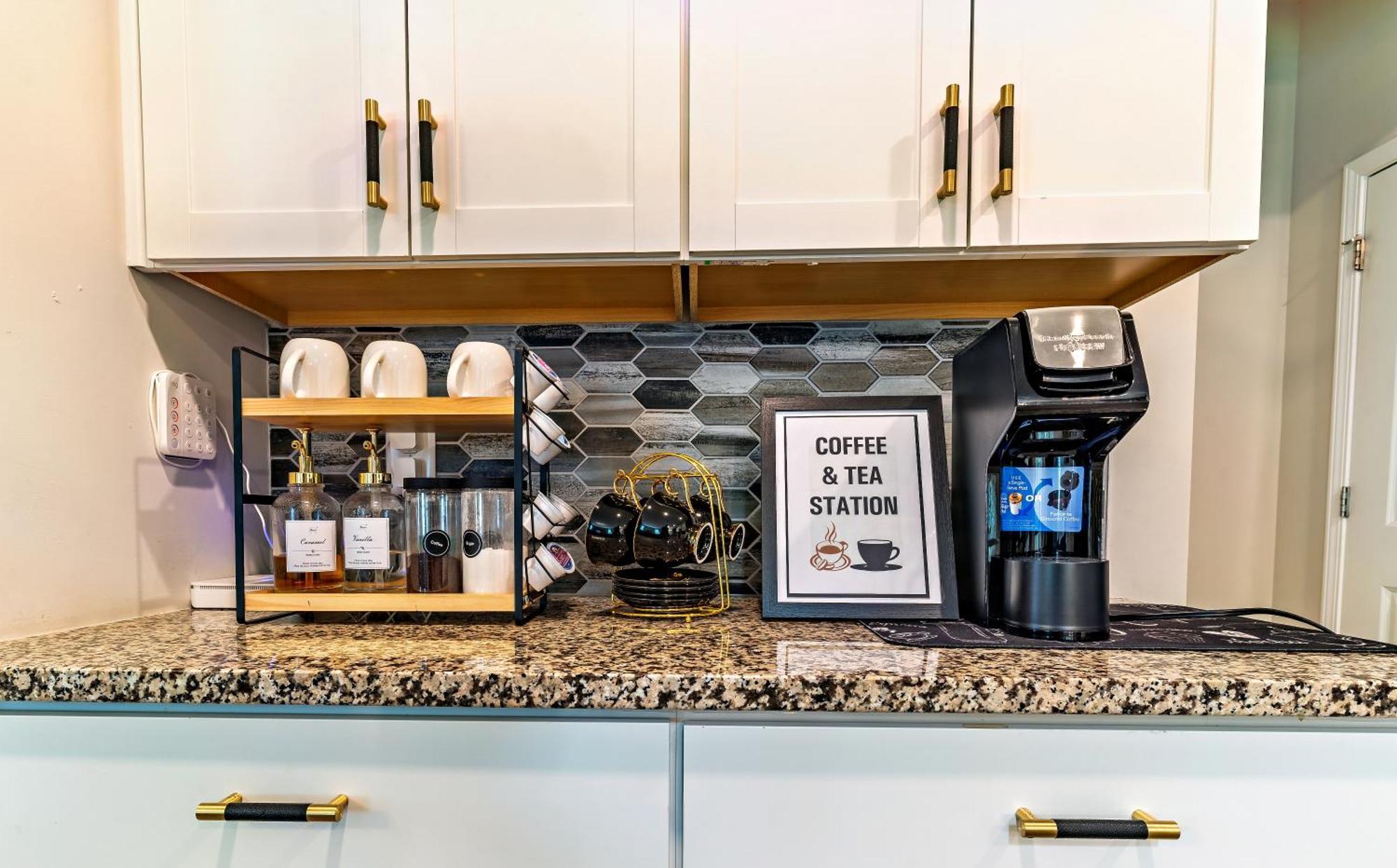 Raleigh Luxe Family Retreat- 15 Min To Downtown, Kids Gear, Fast Wifi For Wfh, Ev & Pet Friendlyヴィラ エクステリア 写真