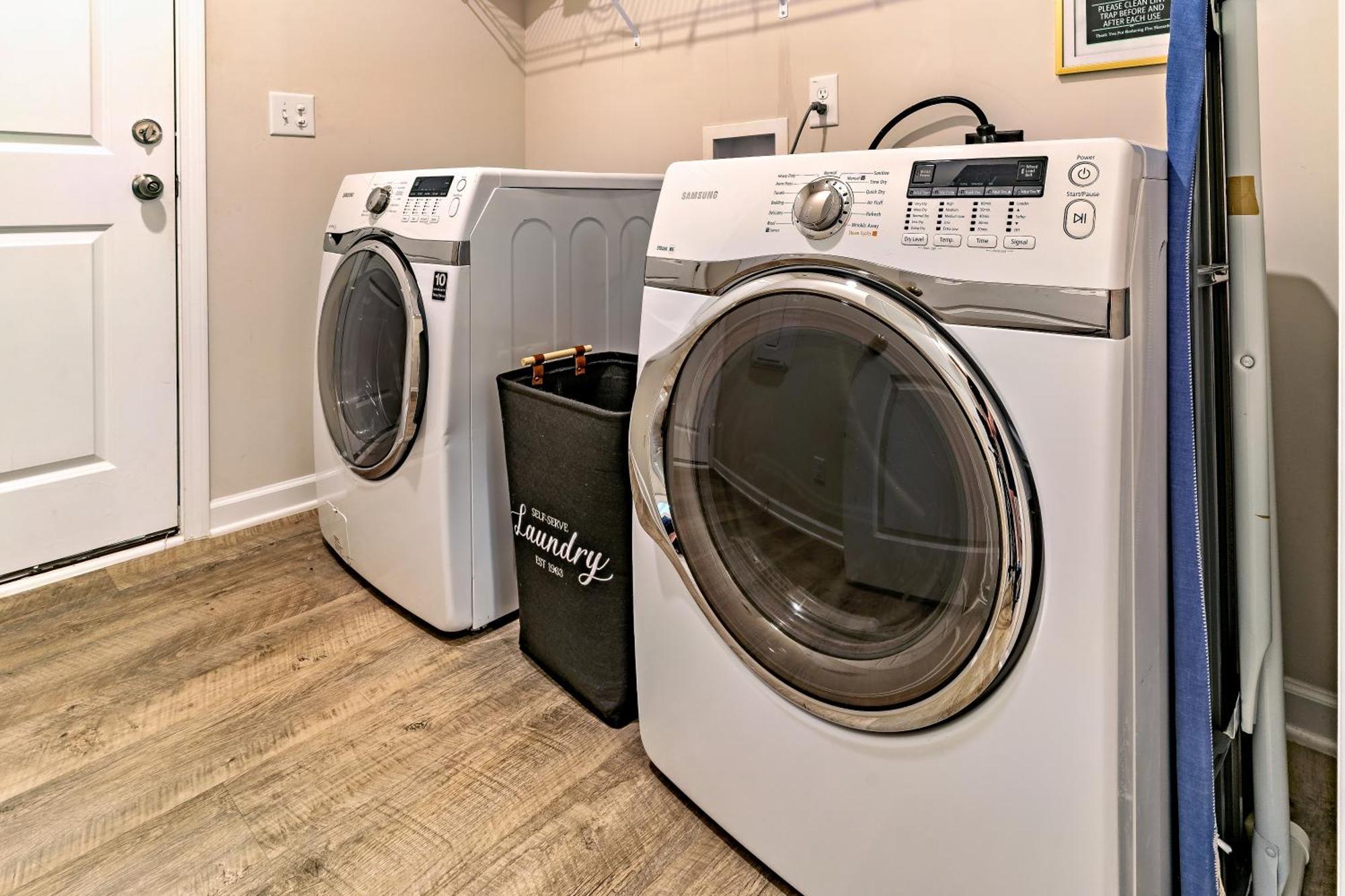 Raleigh Luxe Family Retreat- 15 Min To Downtown, Kids Gear, Fast Wifi For Wfh, Ev & Pet Friendlyヴィラ エクステリア 写真